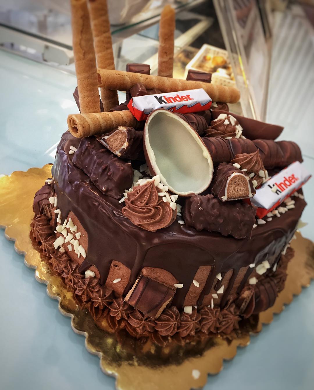 Bolo Kinder